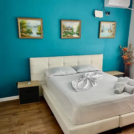 Private Entry And Bathroom Guest house *