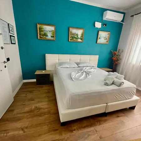 Private Entry And Bathroom Penzion