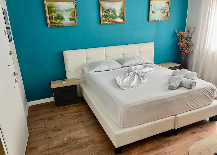 Pensjonat Private Entry And Bathroom Tirana